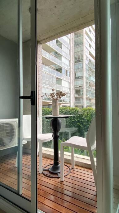 Monoambiente Edificio Domus Full Gym Piscina Infinita Laundry Seguridad24hs * Vicente Lopez
